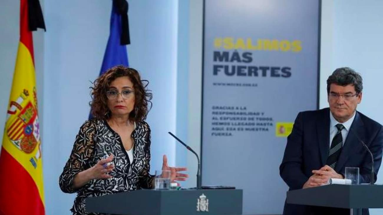 Escrivá ofrece a los funcionarios retrasar la edad de jubilación a cambio de una paga de 12.000 euros