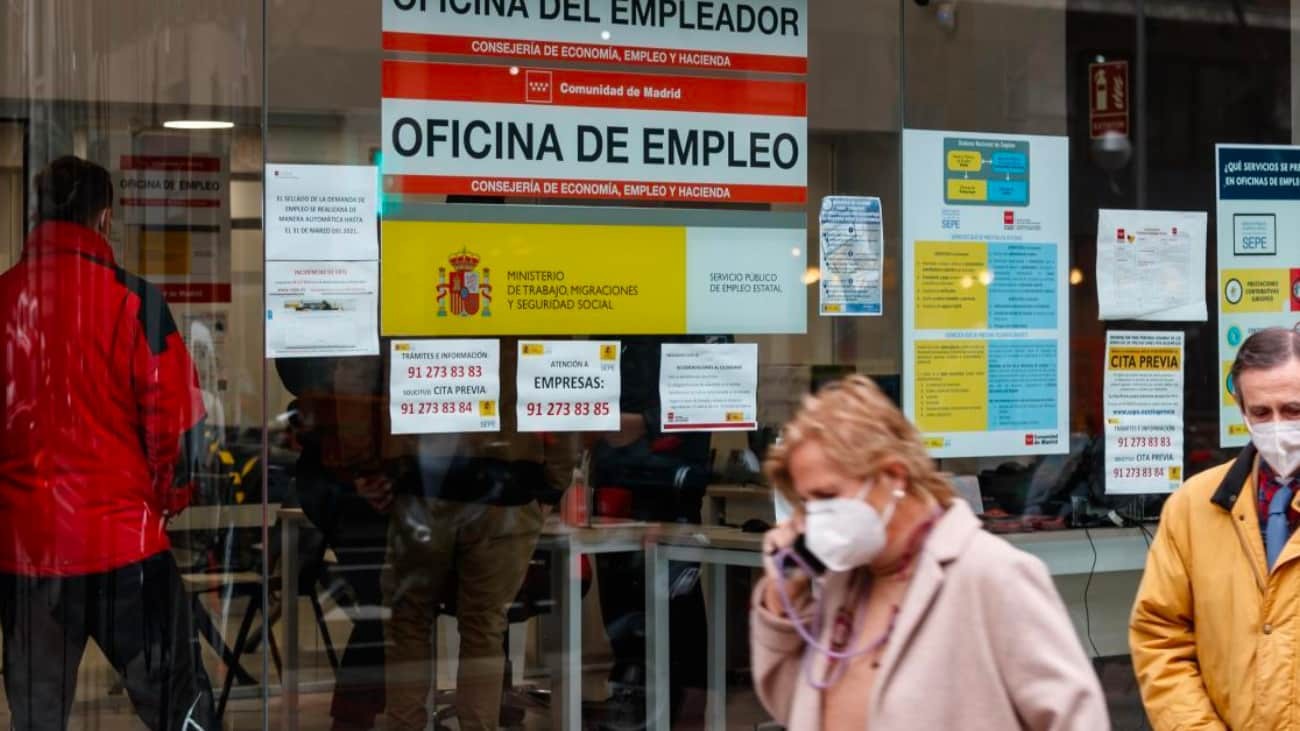 El SEPE recuerda la obligación de sellar el paro para no perder la prestación o subsidio por desempleo