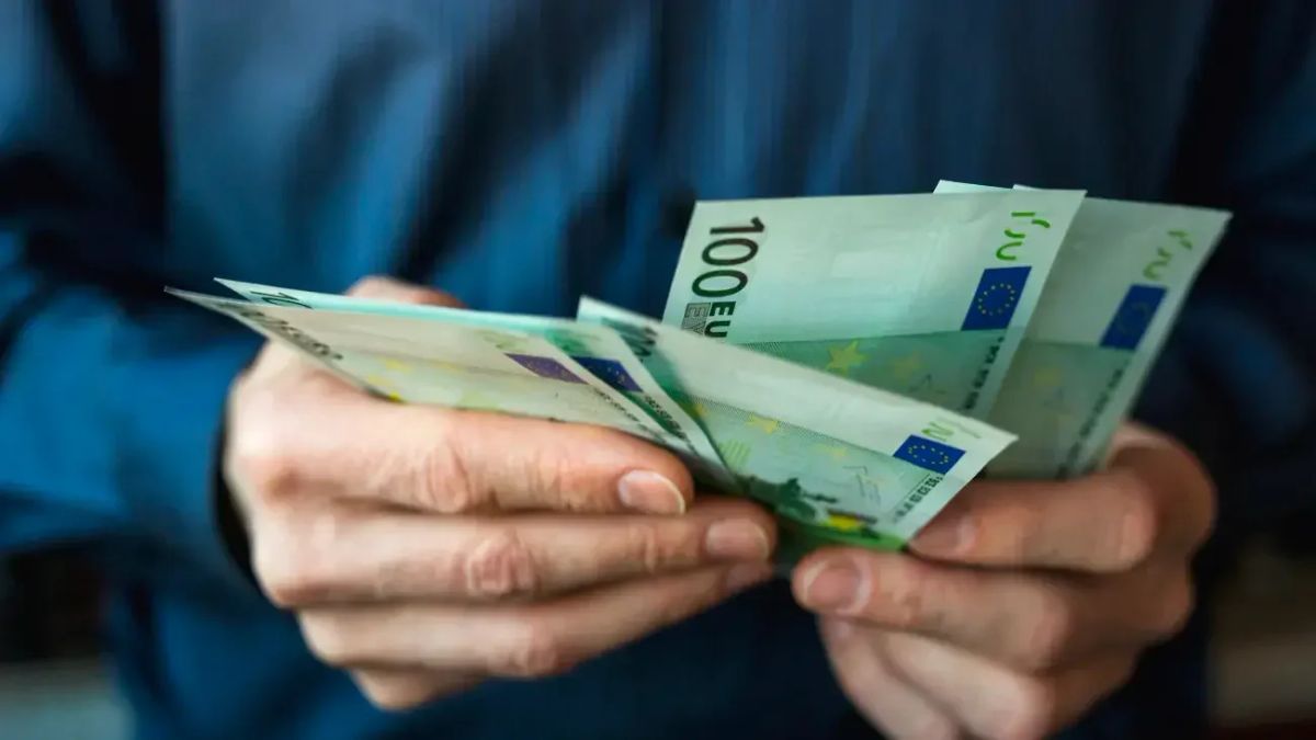 Prestaciones y ayudas que puedes cobrar hasta la edad de jubilación