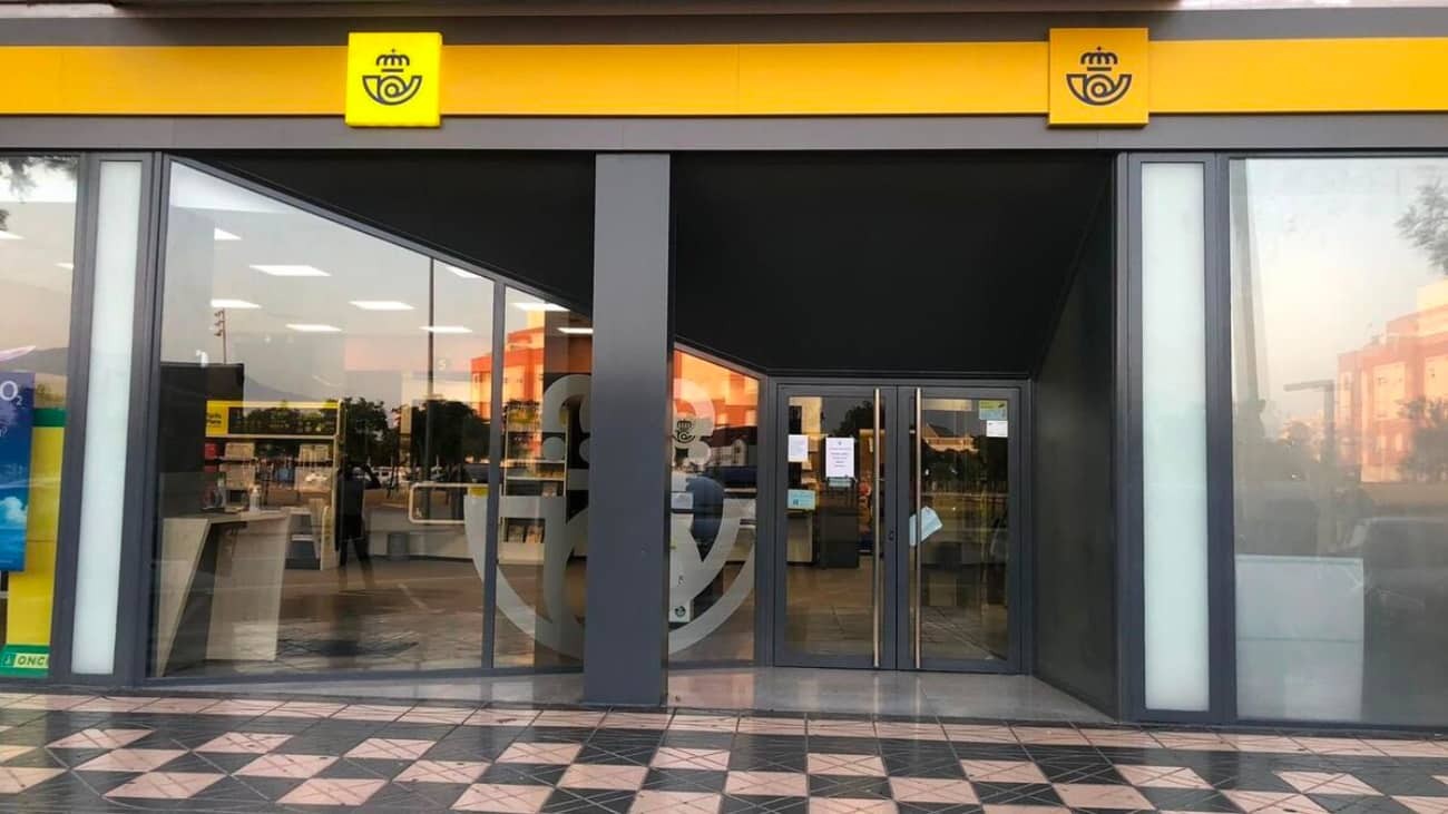 Repsol y Correos firman una alianza para comercializar servicios de luz y gas