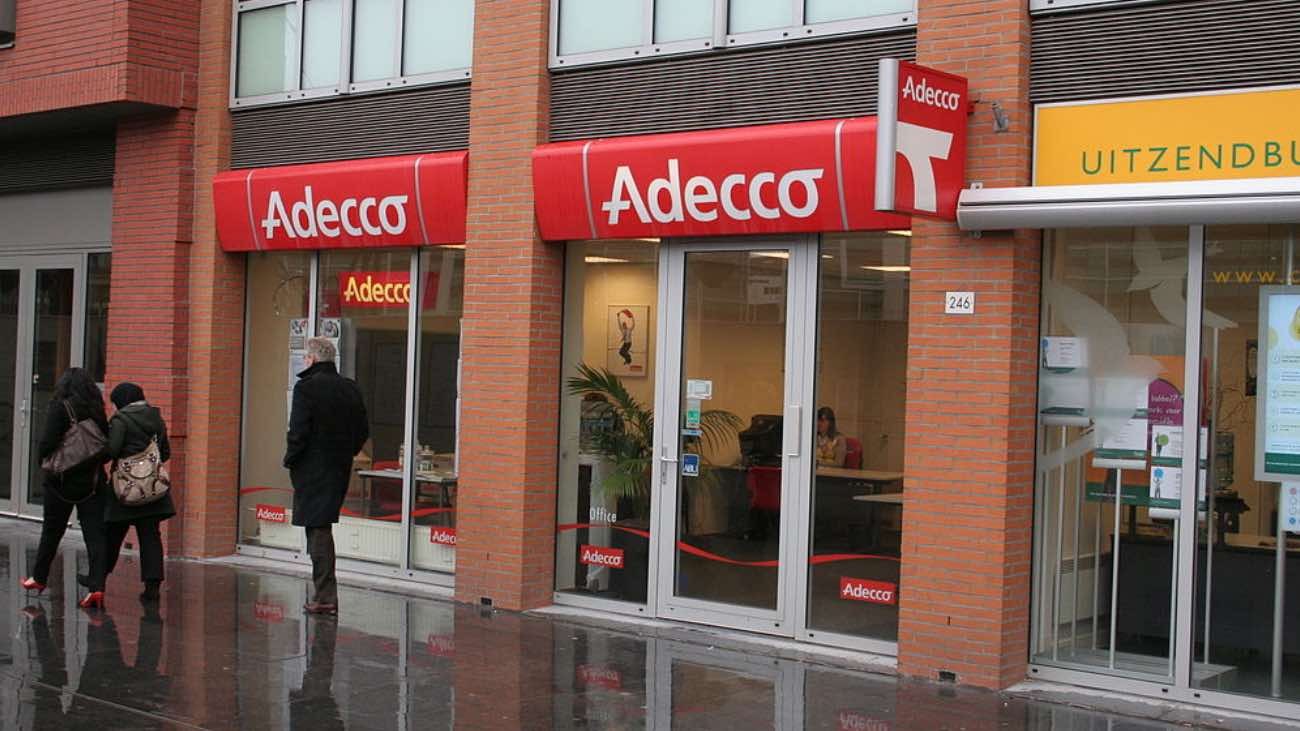 Adecco busca 500 mozos de almacén para preparar la campaña del Black Friday