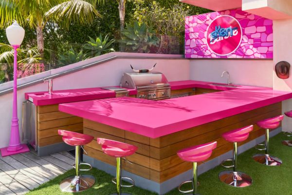 Barra de la mansión de Barbie 