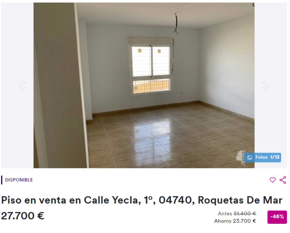 Piso en venta en Roquetas de Mar por un precio de 27.700 euros