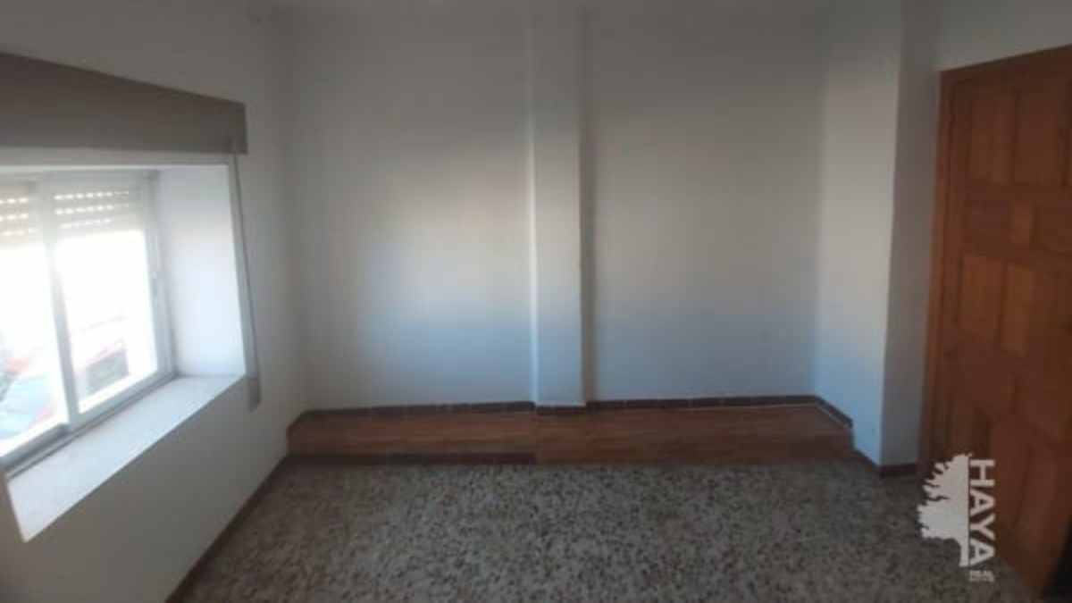 habitación de la casa adosada en venta de CaixaBank
