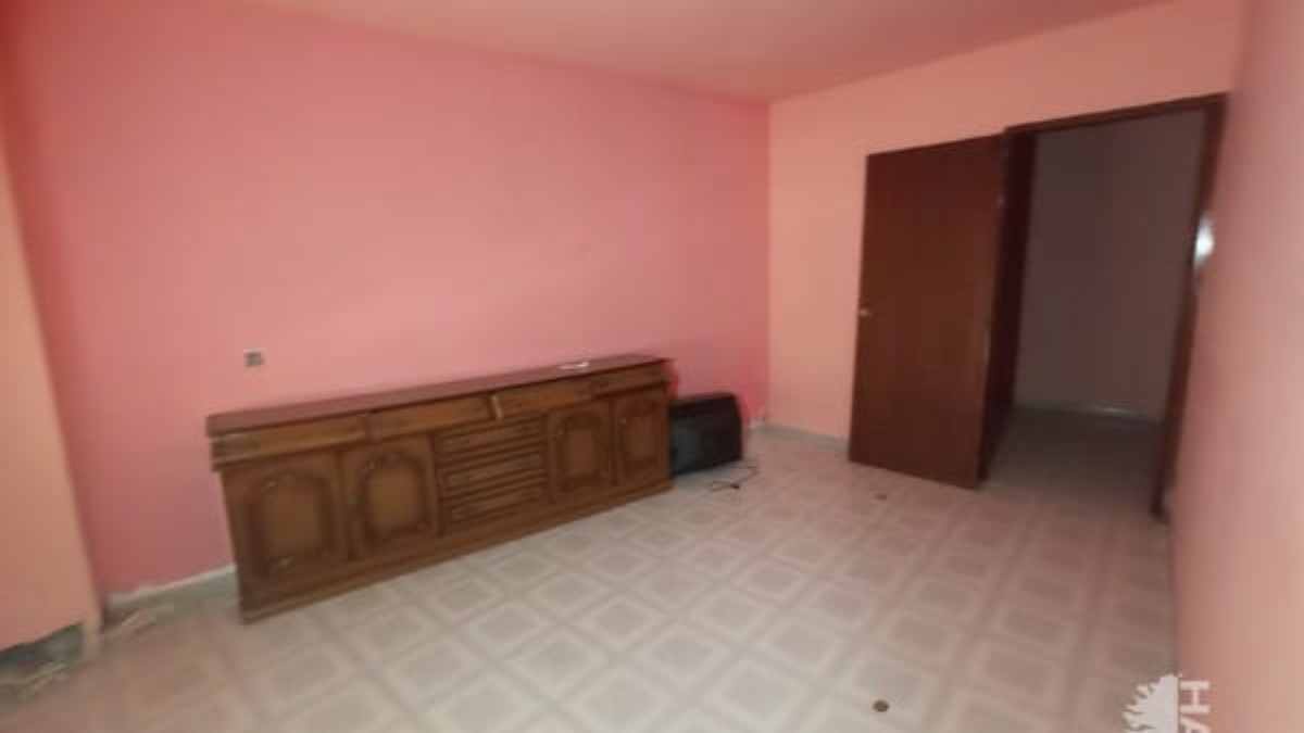 Interior del chalet en venta de caixabank
