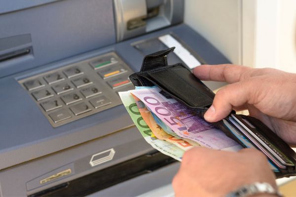 Retiro de dinero de cajero