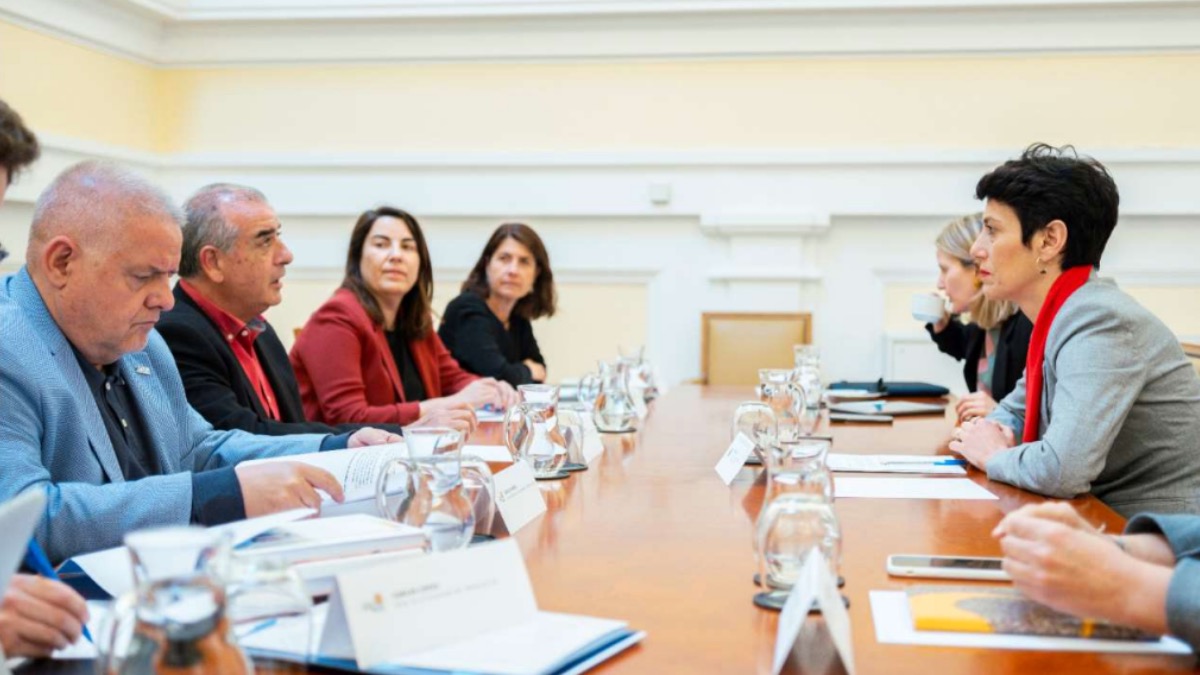 Reunión de Elma Saiz con la Plataforma Tercer Sector para mejorar el IMV