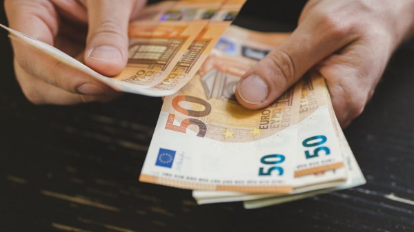 Prestación contributiva o subsidio por desempleo ¿Cuál elegir si me faltan unos días de cotización?