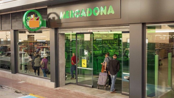 Las tartas de Mercadona ideales para tus celebraciones navideñas por menos de 10 euros