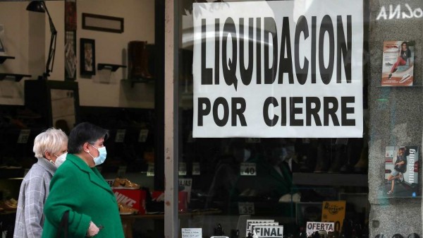 La reforma laboral pone en jaque a las empresas con nuevos recortes y despidos