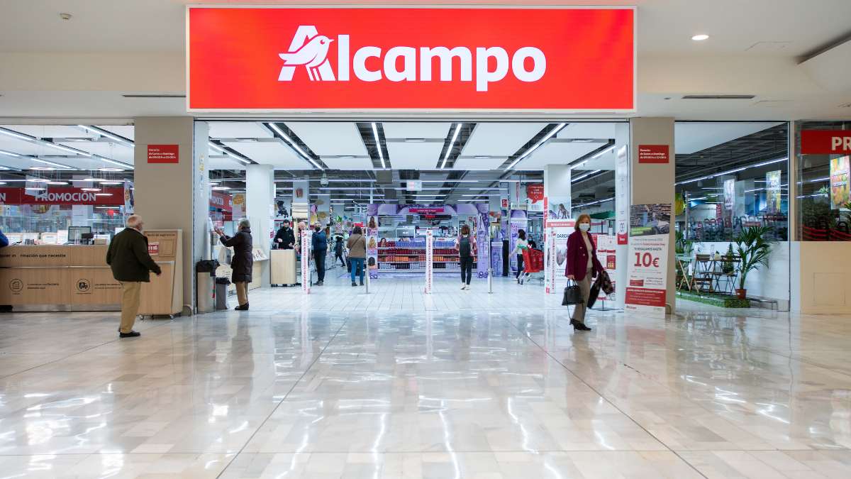 Alcampo abierto 8 de diciembre 