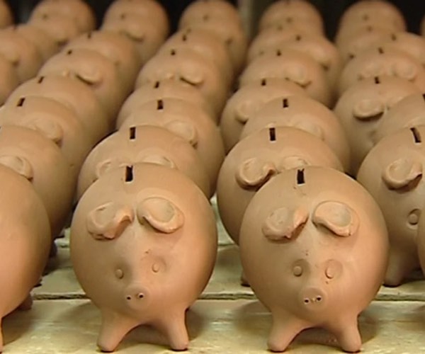 Cerdito hucha arcilla