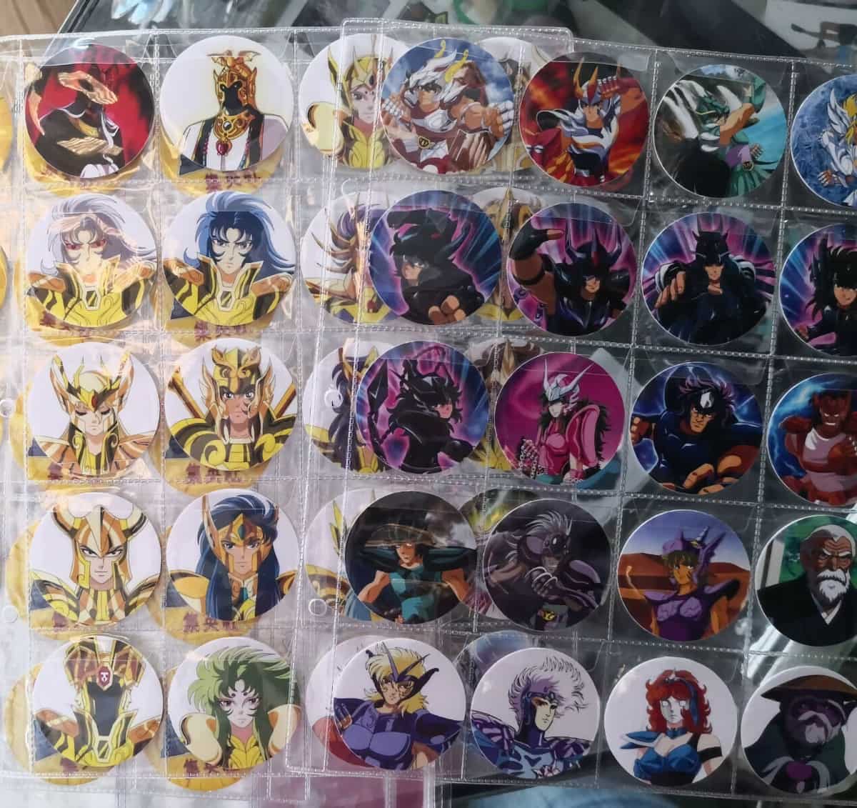 Tazos caballeros del Zodiaco